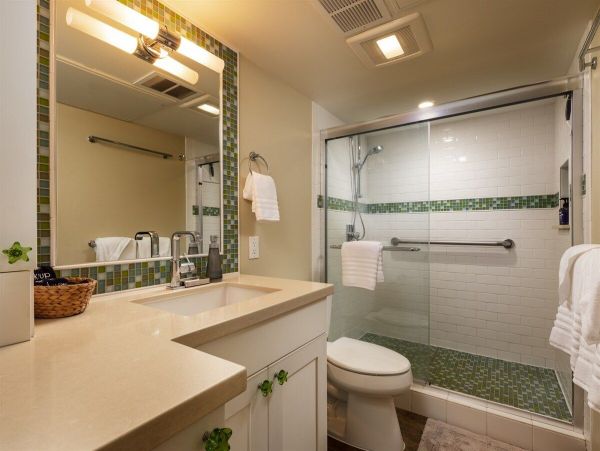 Oceanfront Maui Condo - Stunning Views & Modern Amenities