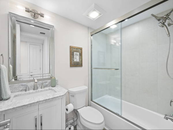 Stunning Waterfront Condo with Ocean Views in Marco Island