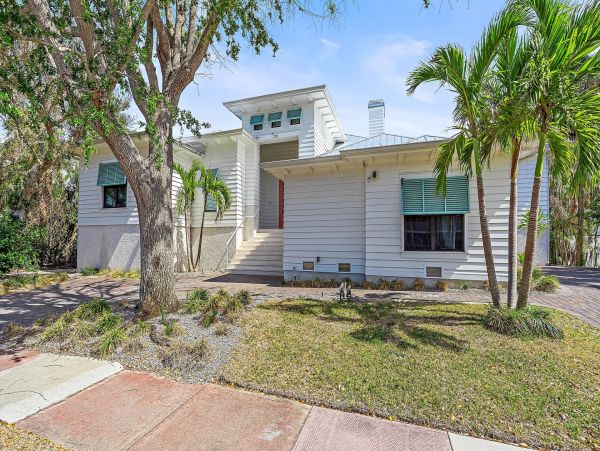Lido Key luxury Vacation Rental 8 Bedrooms - Pure Magic
