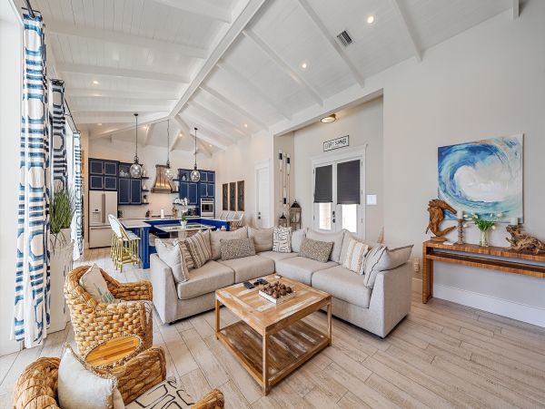 Lido Key luxury Vacation Rental 8 Bedrooms - Pure Magic