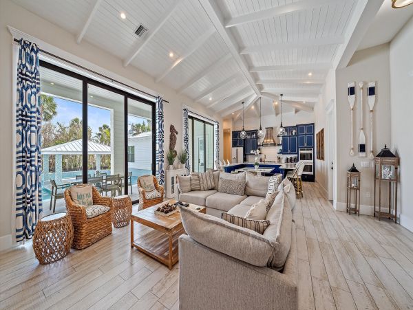 Lido Key luxury Vacation Rental 8 Bedrooms - Pure Magic