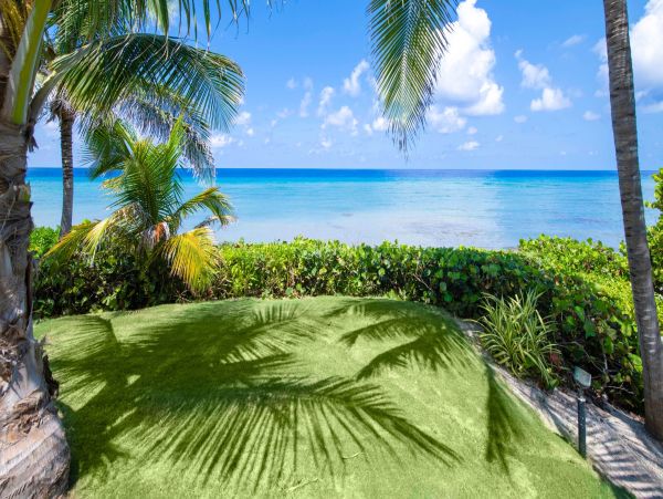Luxury Villa Vacation Rental in West Bay, Grand Cayman