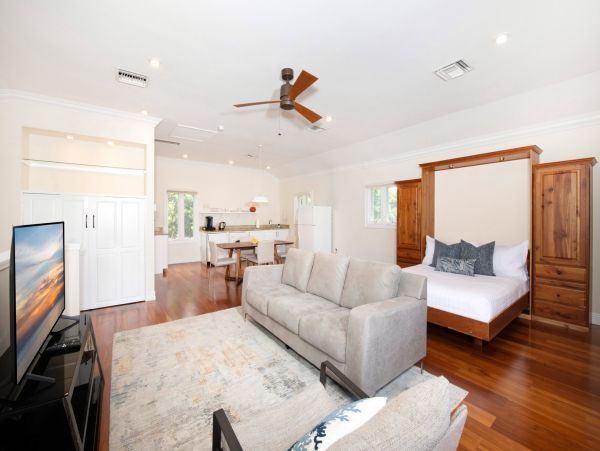Luxury Villa Vacation Rental in West Bay, Grand Cayman
