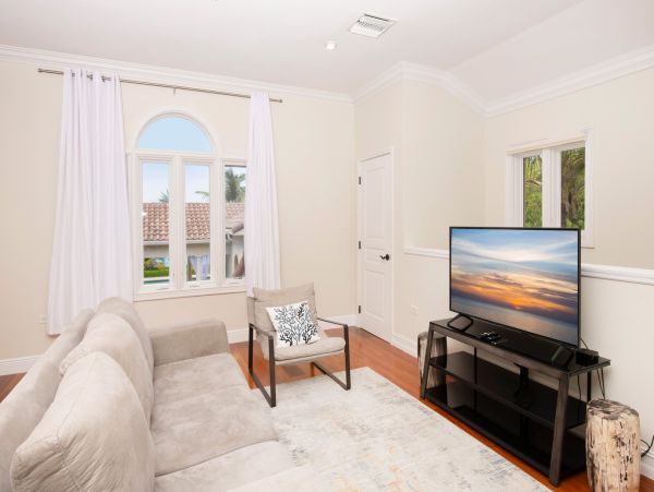 Luxury Villa Vacation Rental in West Bay, Grand Cayman