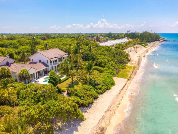 Luxury Villa Vacation Rental in West Bay, Grand Cayman