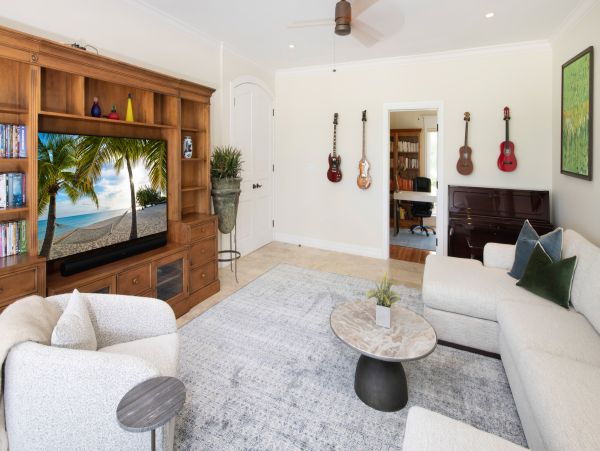 Luxury Villa Vacation Rental in West Bay, Grand Cayman