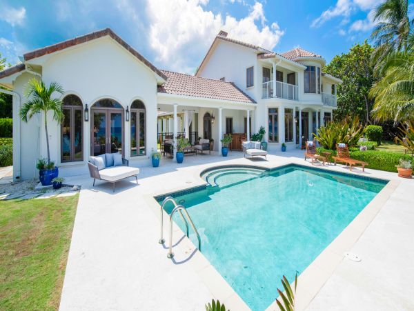 Luxury Villa Vacation Rental in West Bay, Grand Cayman
