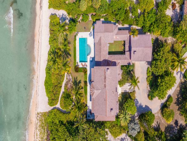 Luxury Villa Vacation Rental in West Bay, Grand Cayman