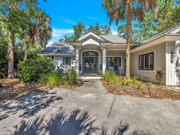 Luxurious Retreat in Hilton Head with Private Pool & Spa