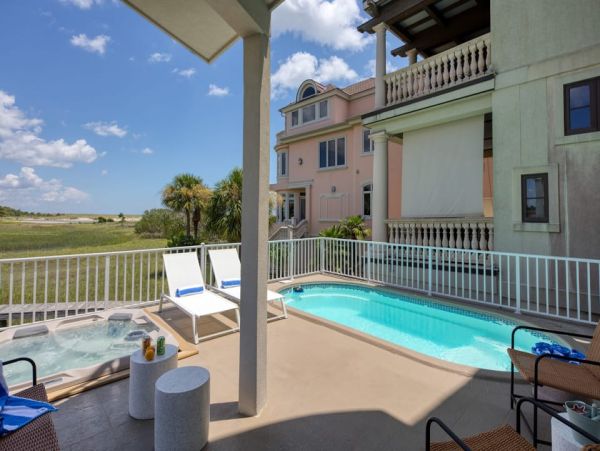 Luxurious Group Getaway in Hilton Head