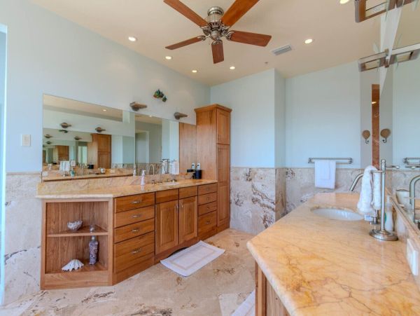 Luxury Beachfront Getaway on Pine Island Sound