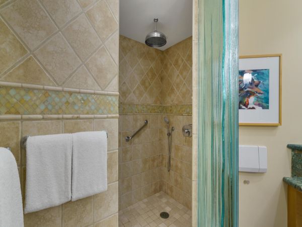 Luxurious Oceanfront Condo in Kaanapali - Two-Bedroom Retreat