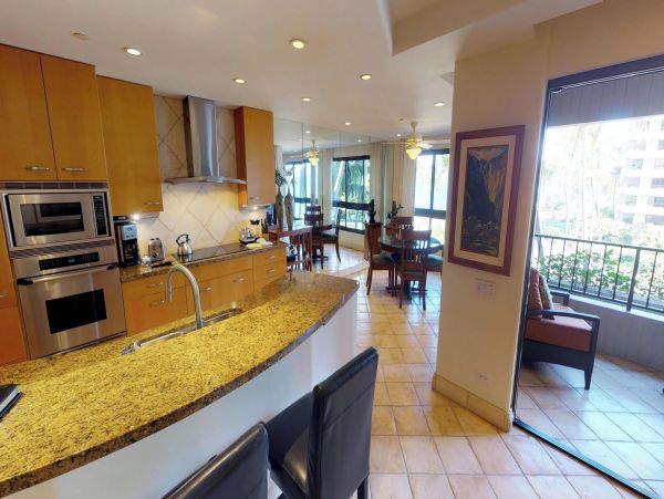 Luxurious Ocean View Condo in Kaanapali