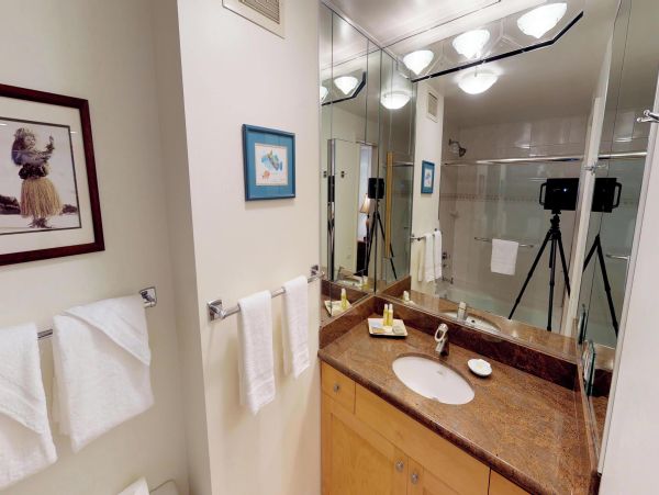 Luxurious Ocean View Condo in Kaanapali