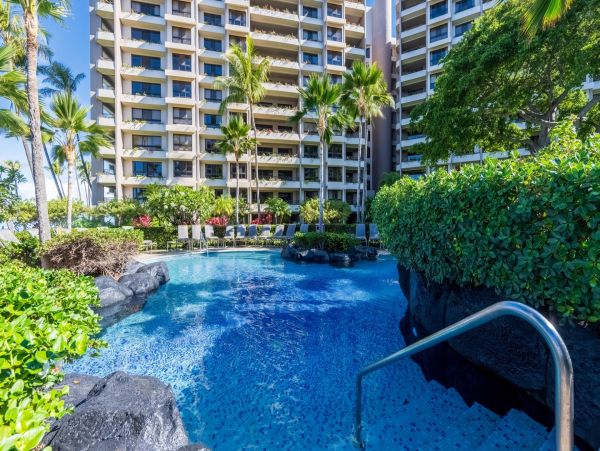 Tropical One-Bedroom Vacation Rental with Ocean Views in Maui