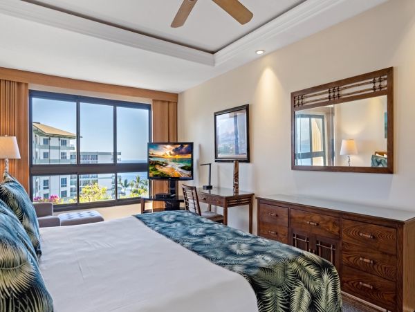 Tropical One-Bedroom Vacation Rental with Ocean Views in Maui