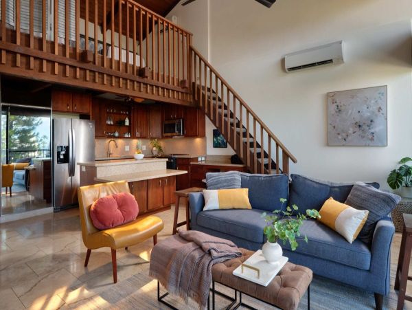 Discover Your Tropical Escape at this Oceanview Retreat
