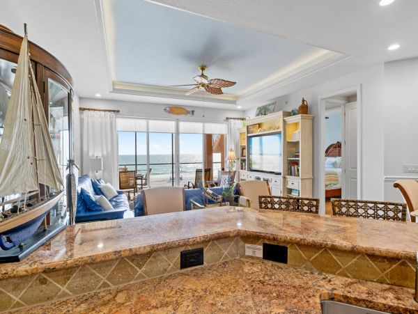Gulf-Front Luxury Condo in Anna Maria Island