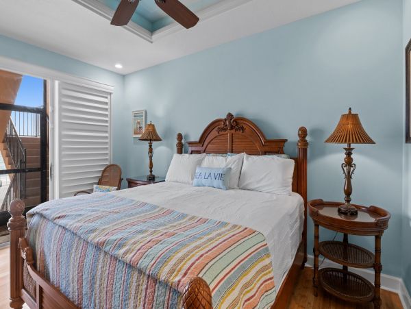 Gulf-Front Luxury Condo in Anna Maria Island