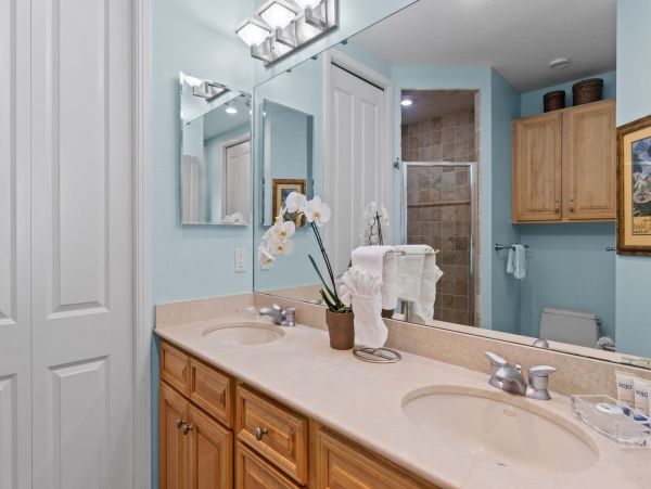 Gulf-Front Luxury Condo in Anna Maria Island