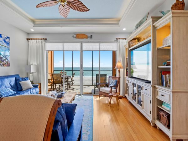 Gulf-Front Luxury Condo in Anna Maria Island