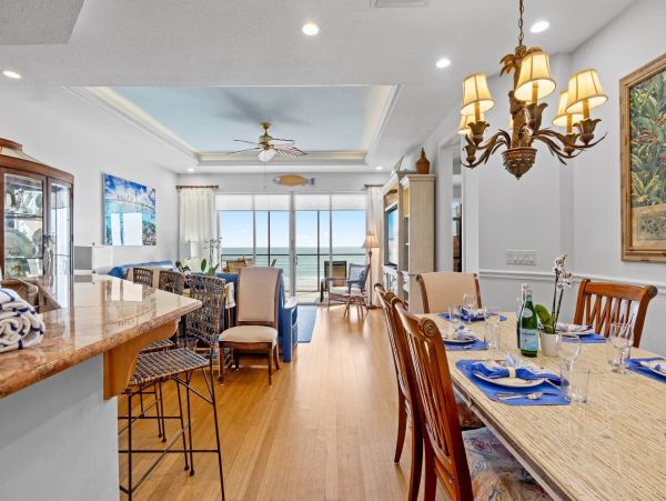 Gulf-Front Luxury Condo in Anna Maria Island