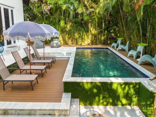 Luxury Modern Home Near Hollywood Beach - 4 Bedrooms, Heated Pool