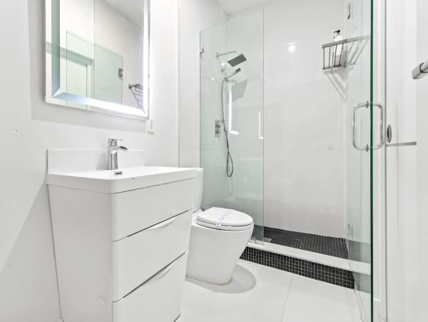 Luxury Modern Home Near Hollywood Beach - 4 Bedrooms, Heated Pool