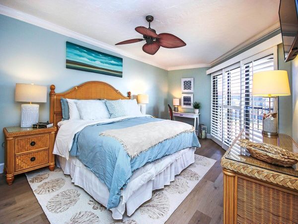 Luxurious Beachfront Condo on Sanibel Island - Ideal Family Retreat