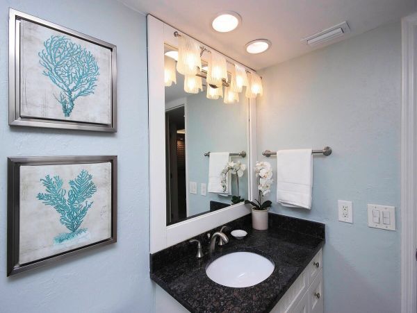 Luxurious Beachfront Condo on Sanibel Island - Ideal Family Retreat