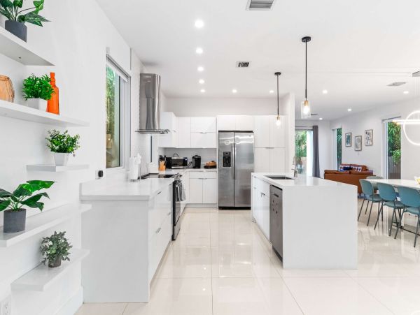 Luxury Hollywood Beach Paradise - 4 Bedroom Coastal Retreat with Pool