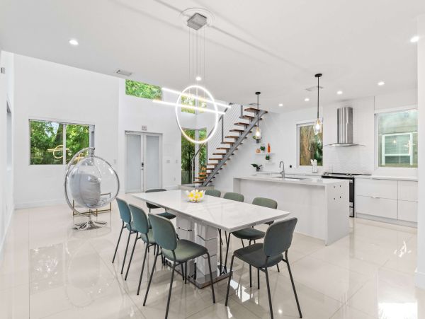 Luxury Hollywood Beach Paradise - 4 Bedroom Coastal Retreat with Pool