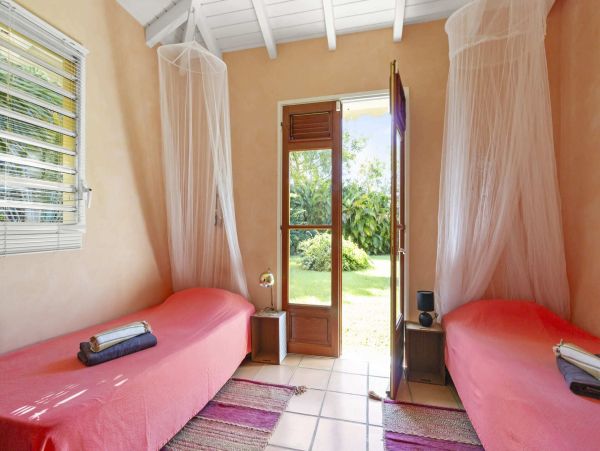 Discover Your Dream Villa in Saint-François, Guadeloupe - Ideal for Family Getaways