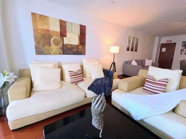 Stunning Hollywood Beach Vacation Rental - 1 Bedroom Ocean Views Condo