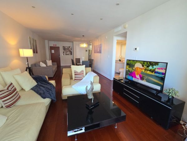 Stunning Hollywood Beach Vacation Rental - 1 Bedroom Ocean Views Condo - additional view, photo 4