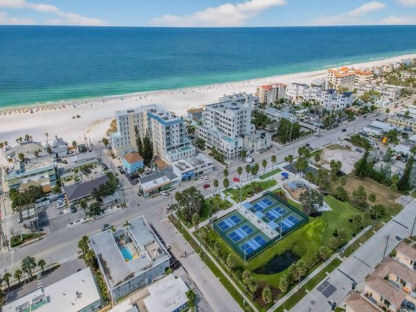 Luxury Clearwater Beach Front Rental - 3 Bedroom Condo with Gulf Views