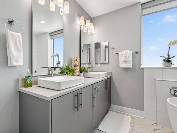 Luxury Clearwater Beach Front Rental - 3 Bedroom Condo with Gulf Views