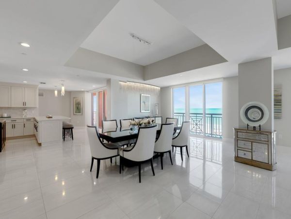 Luxury Beachfront Penthouse Almost 5,000 Sq Ft Luxury Vacationing.