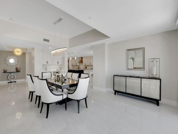 Luxury Beachfront Penthouse Almost 5,000 Sq Ft Luxury Vacationing.
