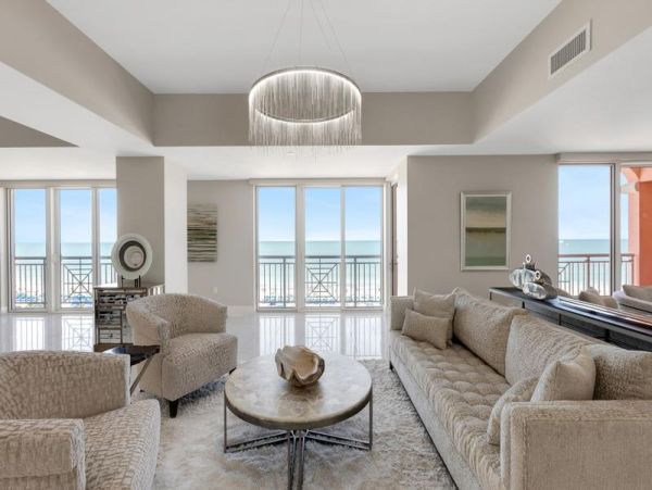 Luxury Beachfront Penthouse Almost 5,000 Sq Ft Luxury Vacationing.
