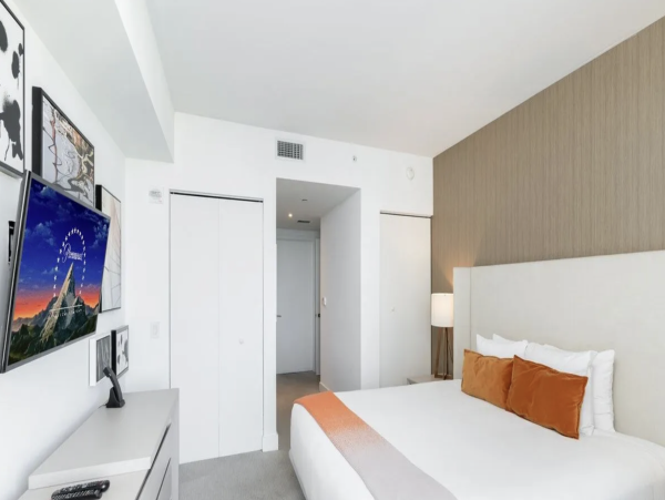 Hollywood  Luxury Rental Beach Pool, Gym