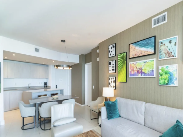 Hollywood  Luxury Rental Beach Pool, Gym