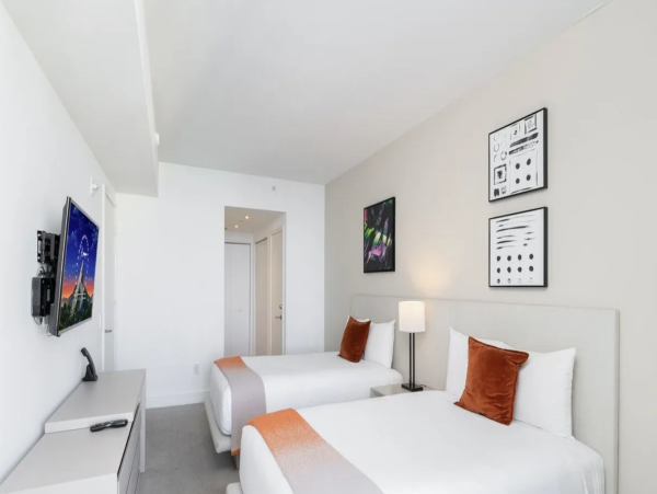 Hollywood  Luxury Rental Beach Pool, Gym