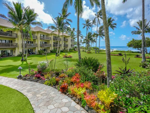 Kauai Ocean View Vacation Rental in Kapaa - Tropical Beachfront Getaway