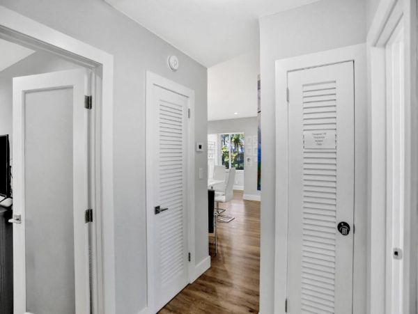 Luxury Hollywood Canal-Front Rental - 3 Bedroom Home with Private Pool