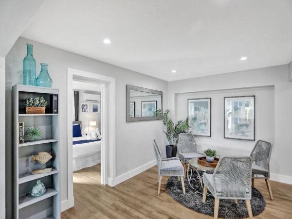 Luxury Hollywood Canal-Front Rental - 3 Bedroom Home with Private Pool