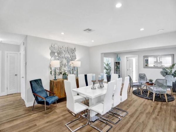 Luxury Hollywood Canal-Front Rental - 3 Bedroom Home with Private Pool