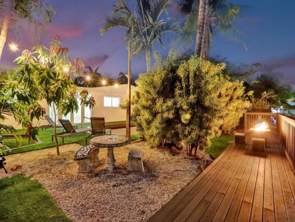Luxury Hollywood Canal-Front Rental - 3 Bedroom Home with Private Pool