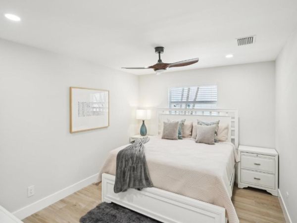 Fort Myers Beach Luxury Canal Front Home - Private Pool, Hot Tub & Dock