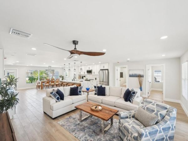 Fort Myers Beach Luxury Canal Front Home - Private Pool, Hot Tub & Dock